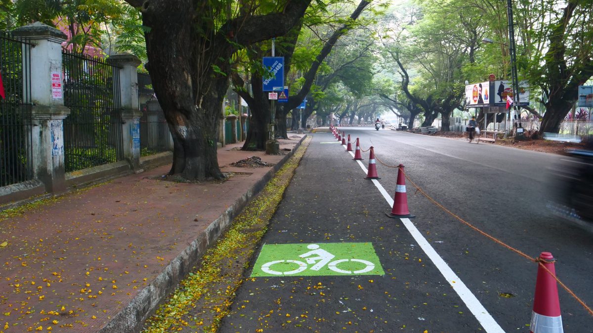 Pop-up cycle lane along Park Avenue Road in Kochi