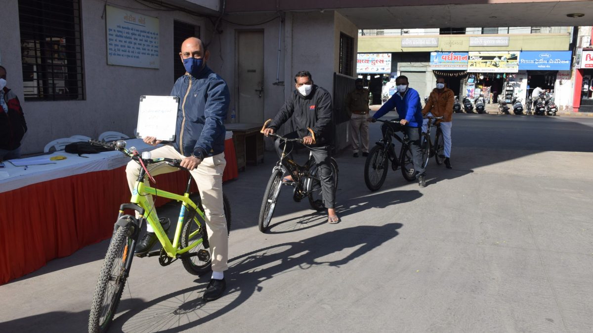 Municipal officials led by example by cycling to work everyday